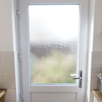 Glazing & Privacy Features